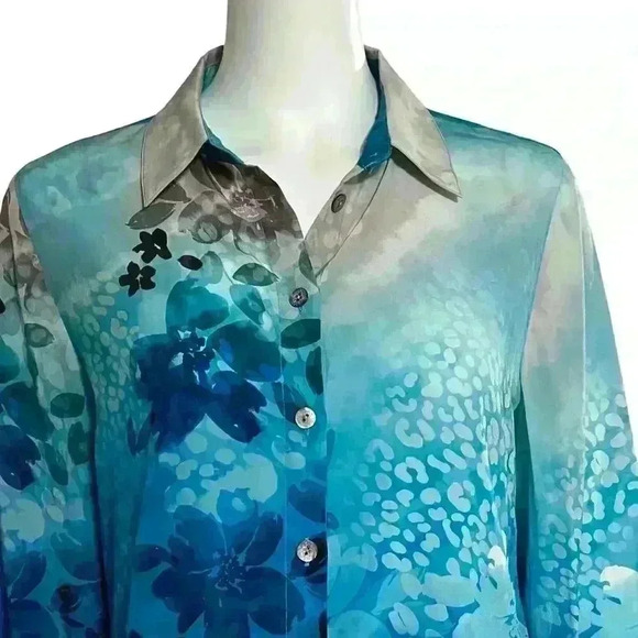 Soft Surroundings Blue Watercolor Floral Pribt Silk Blouse Size Small - Picture 7 of 12